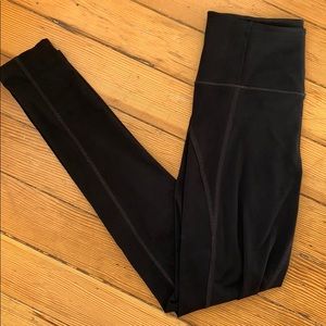 **SOLD** Girlfriend Collective core legging
